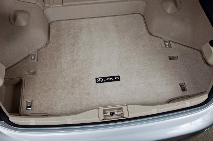  Lexus IS250C 2008 года  (фото 93 из 113)